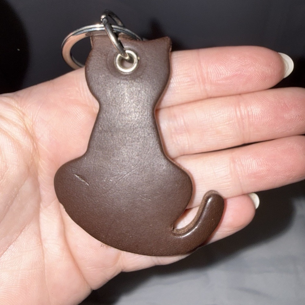 Leather Cat Kitty Keychain Bag Charm Dark Brown Gift for Cat Lovers - Picture 3 of 8
